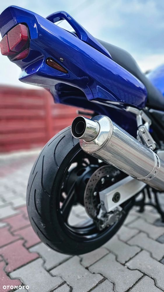 Yamaha FZS - 13