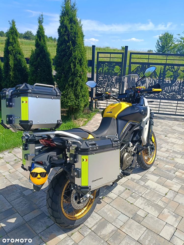 QJMOTOR SVT 650X - 3