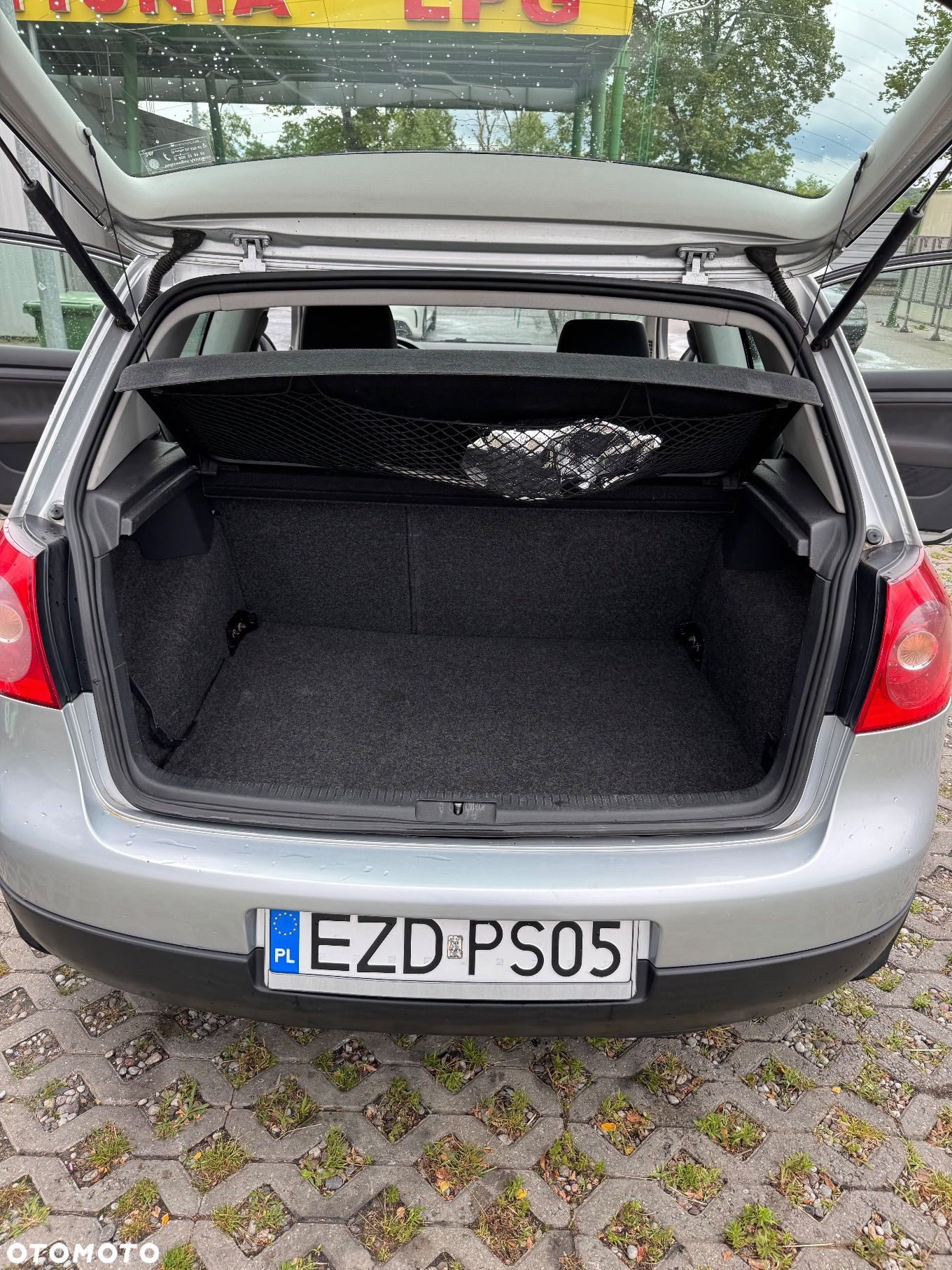 Volkswagen Golf - 6