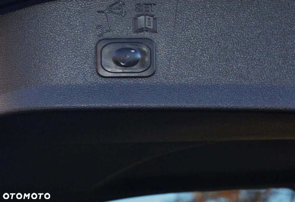 Ford Kuga - 31