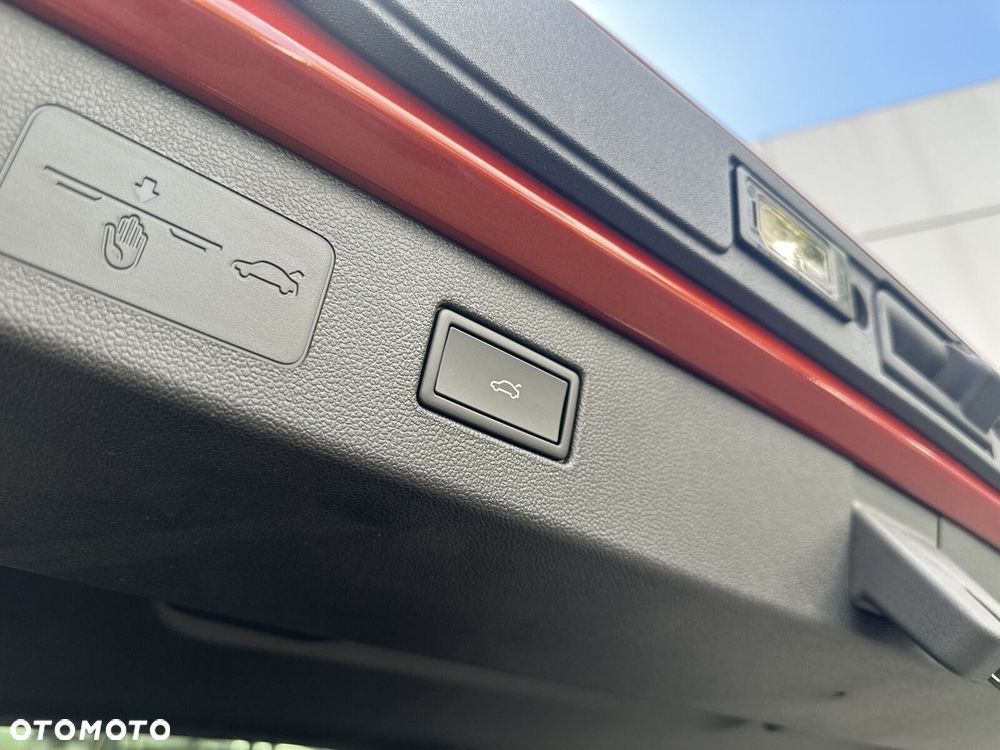 Volkswagen T-Roc - 31