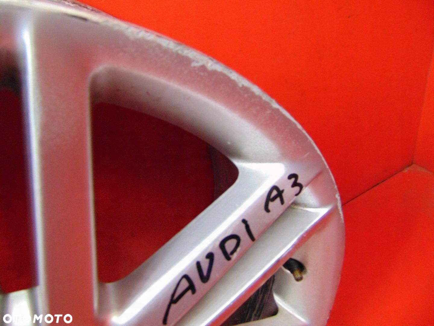 AUDI FELGI ALUMINIOWE 18 7.5J ET56 8P0801025AJ - 8