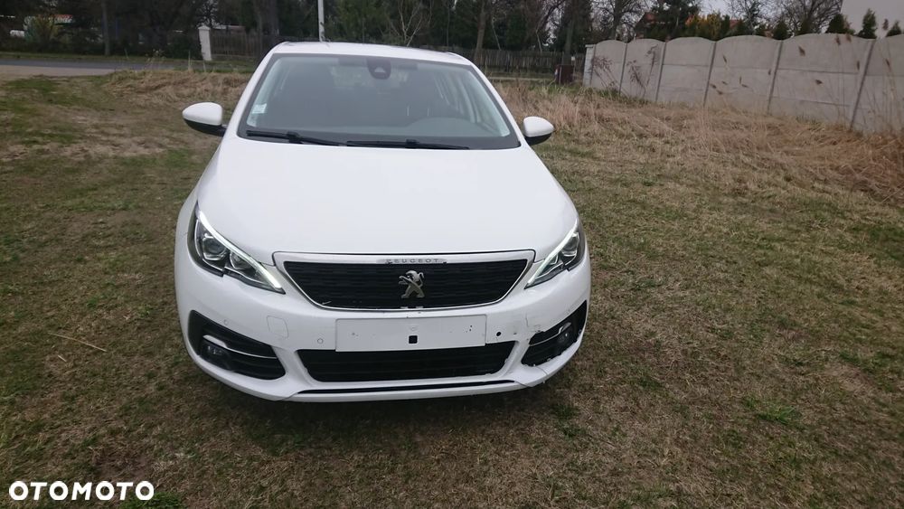 Peugeot 308 - 1