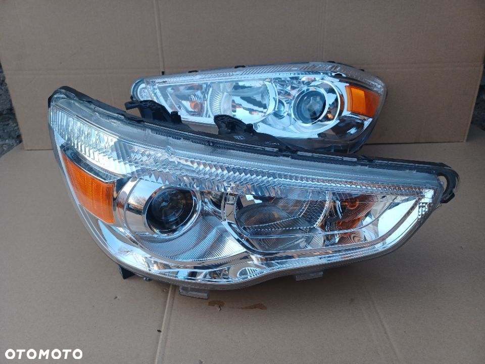 Lampa przednia lewa prawa Mitsubishi ASX lampa