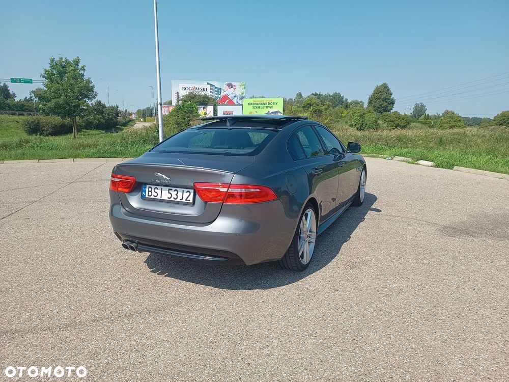 Jaguar XE 20d R-Sport - 5