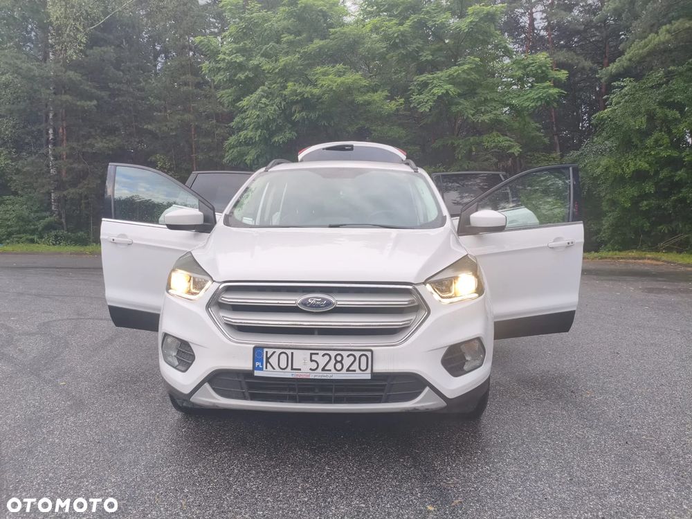 Ford Escape 2.0 EcoBoost AWD Titanium - 17