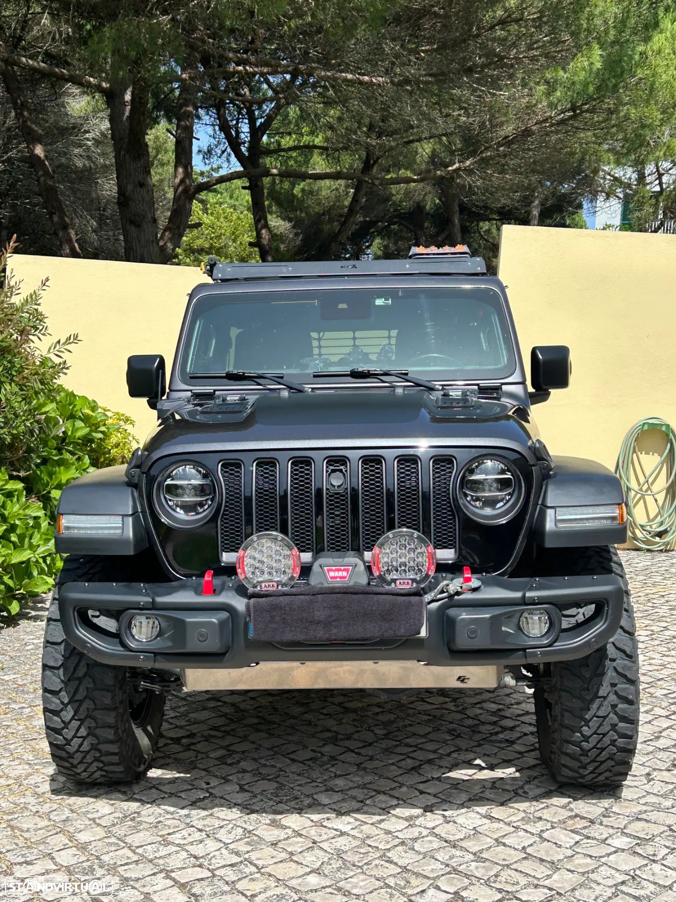 Jeep Wrangler - 1