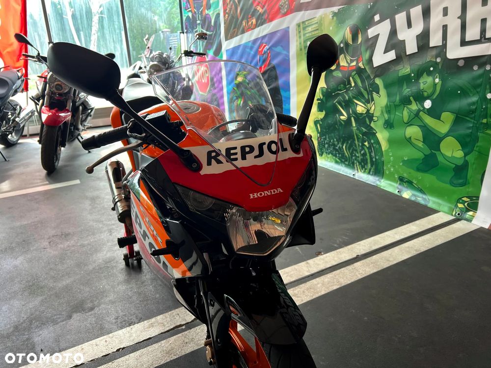 Honda CBR - 11