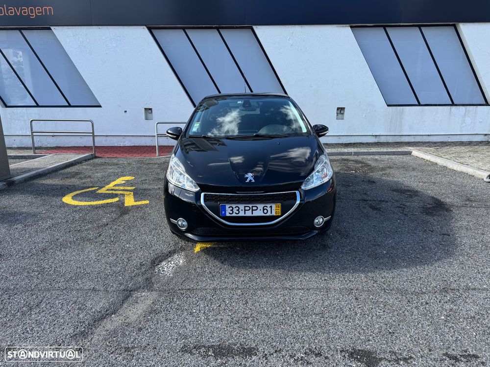 Peugeot 208 1.4 HDi Active - 1