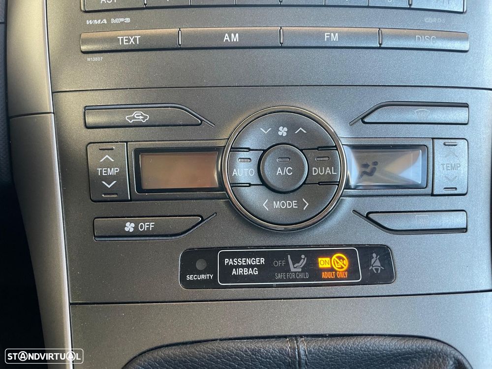 Toyota Auris 2.0 D-4D - 21