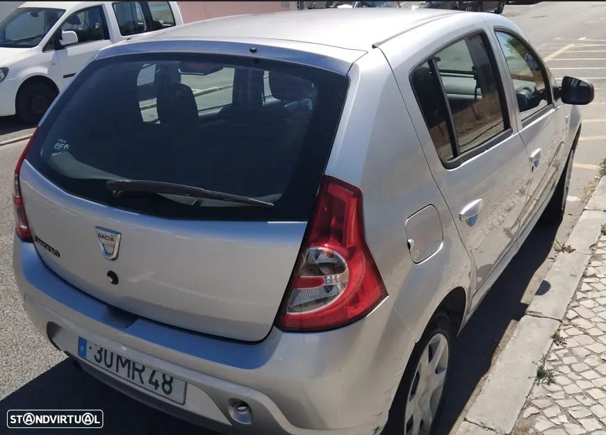 Dacia Sandero 1.2 16V Pack Bi-Fuel - 4