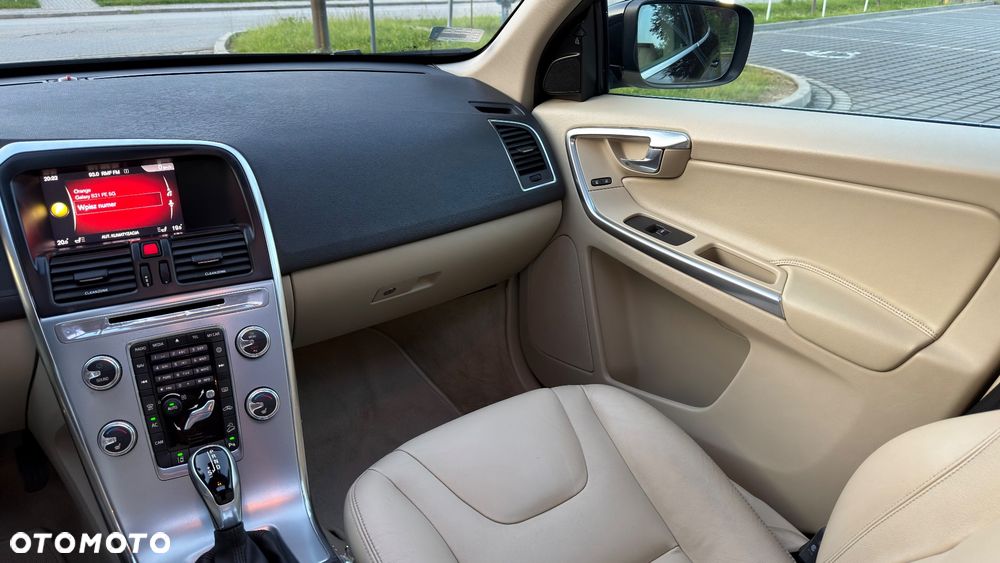 Volvo XC 60 D4 AWD Summum - 7
