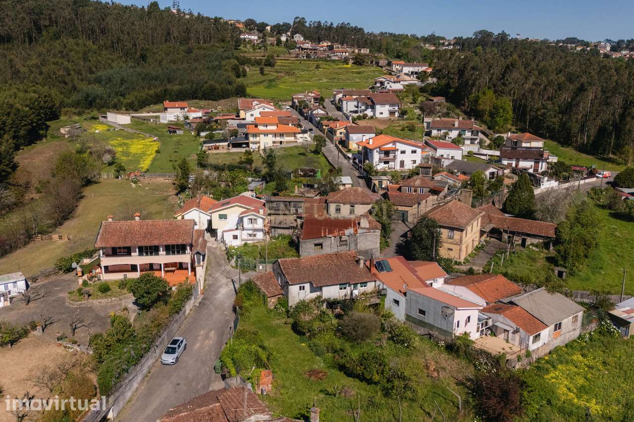 Moradia Pré-1951 em Oliveira de Azeméis: O Seu Próximo Investimento ou - Grande imagem: 5/37
