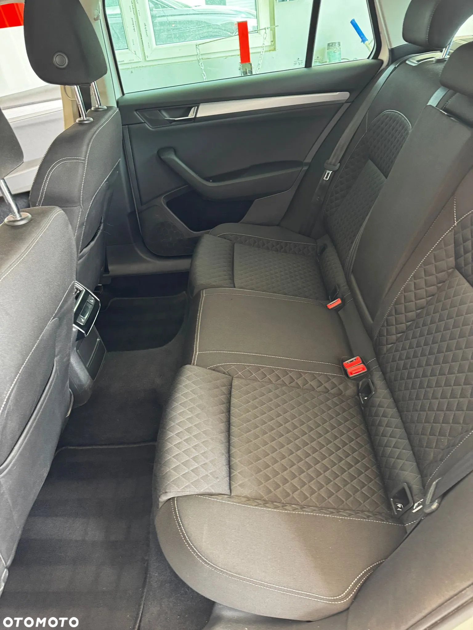 Skoda Superb 2.0 TDI Ambition DSG - 10