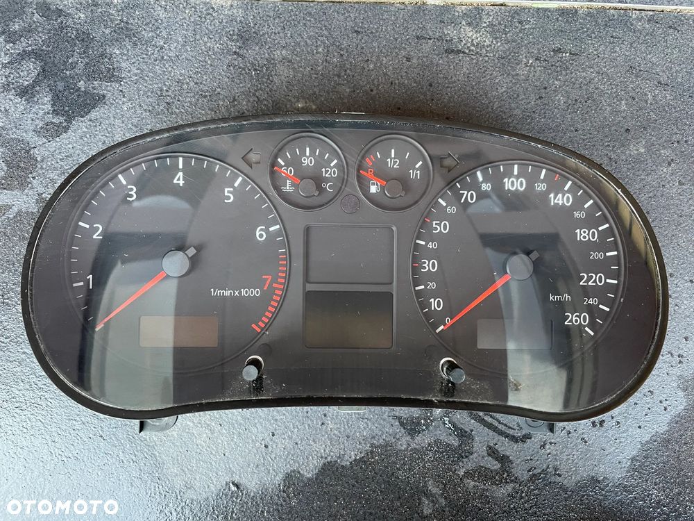 AUDI A3 8L LICZNIK 8L0920900F JAGER SPRAWNY 1,6 1,8 lift - 1