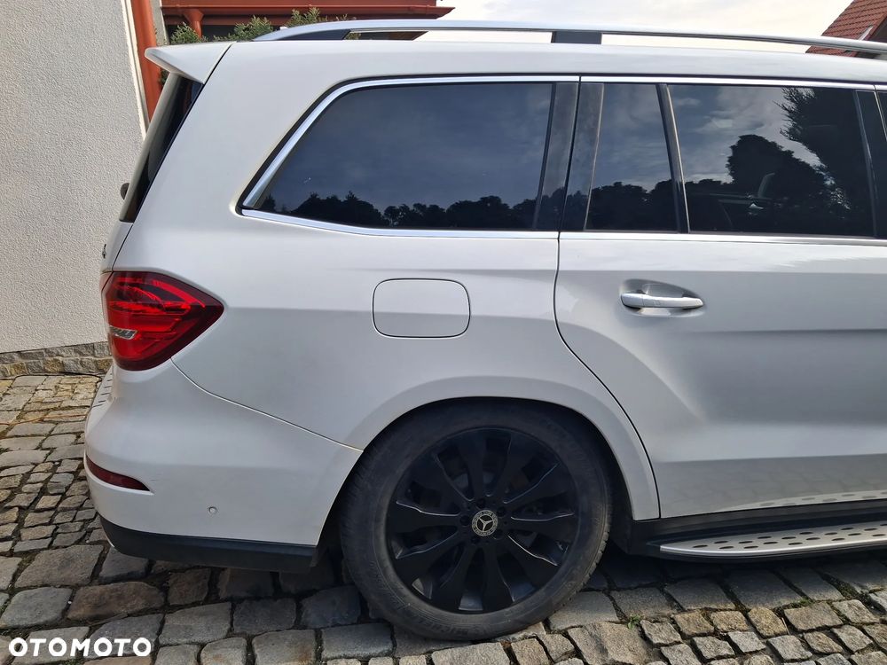 Mercedes-Benz GLS 400 4Matic 9G-TRONIC Exclusive - 2