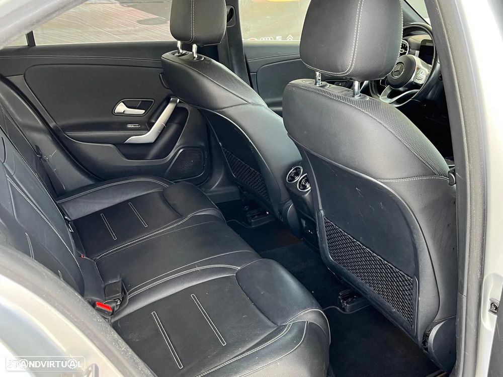 Mercedes-Benz A 250 Limousine e AMG Line - 8