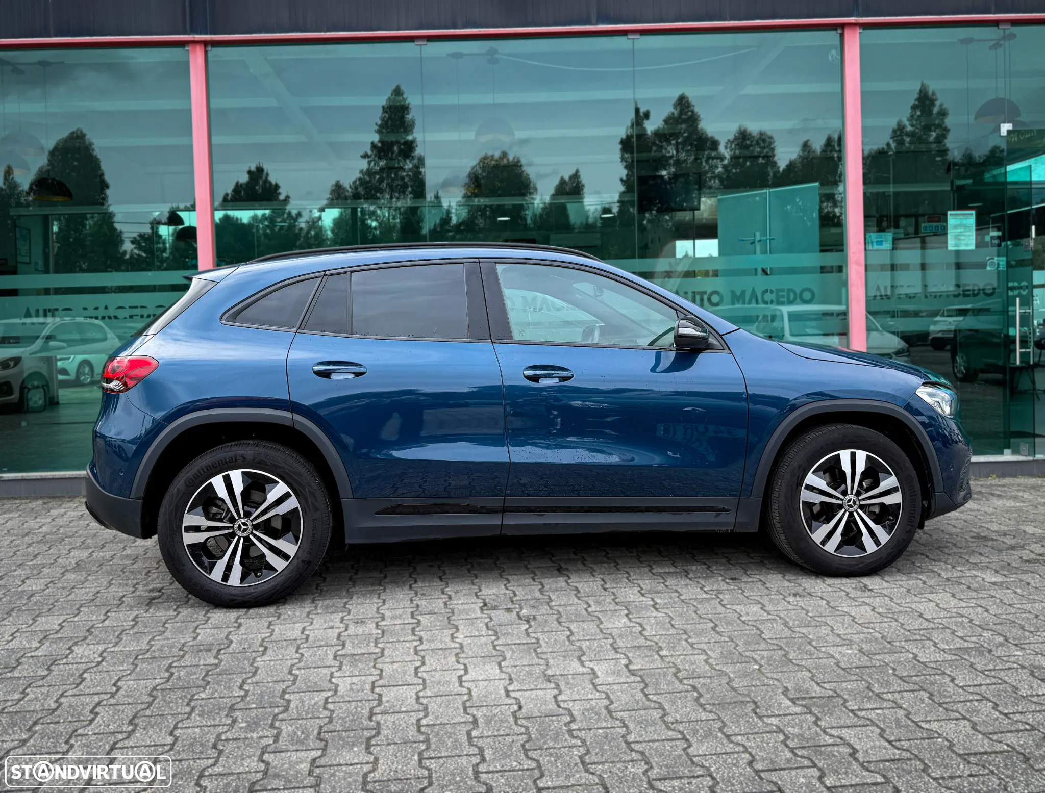 Mercedes-Benz GLA 180 7G-DCT Progressive - 3