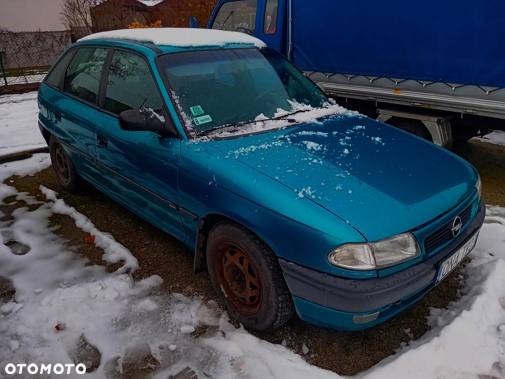 Opel Astra 1.6 GLS - 3