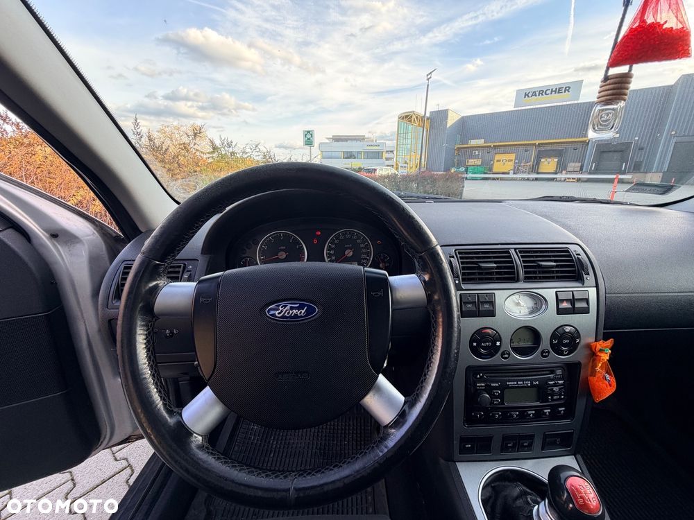 Ford Mondeo 2.0 Trend - 19