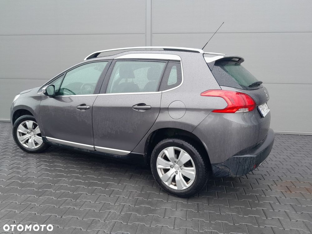 Peugeot 2008 PureTech 82 Allure - 4