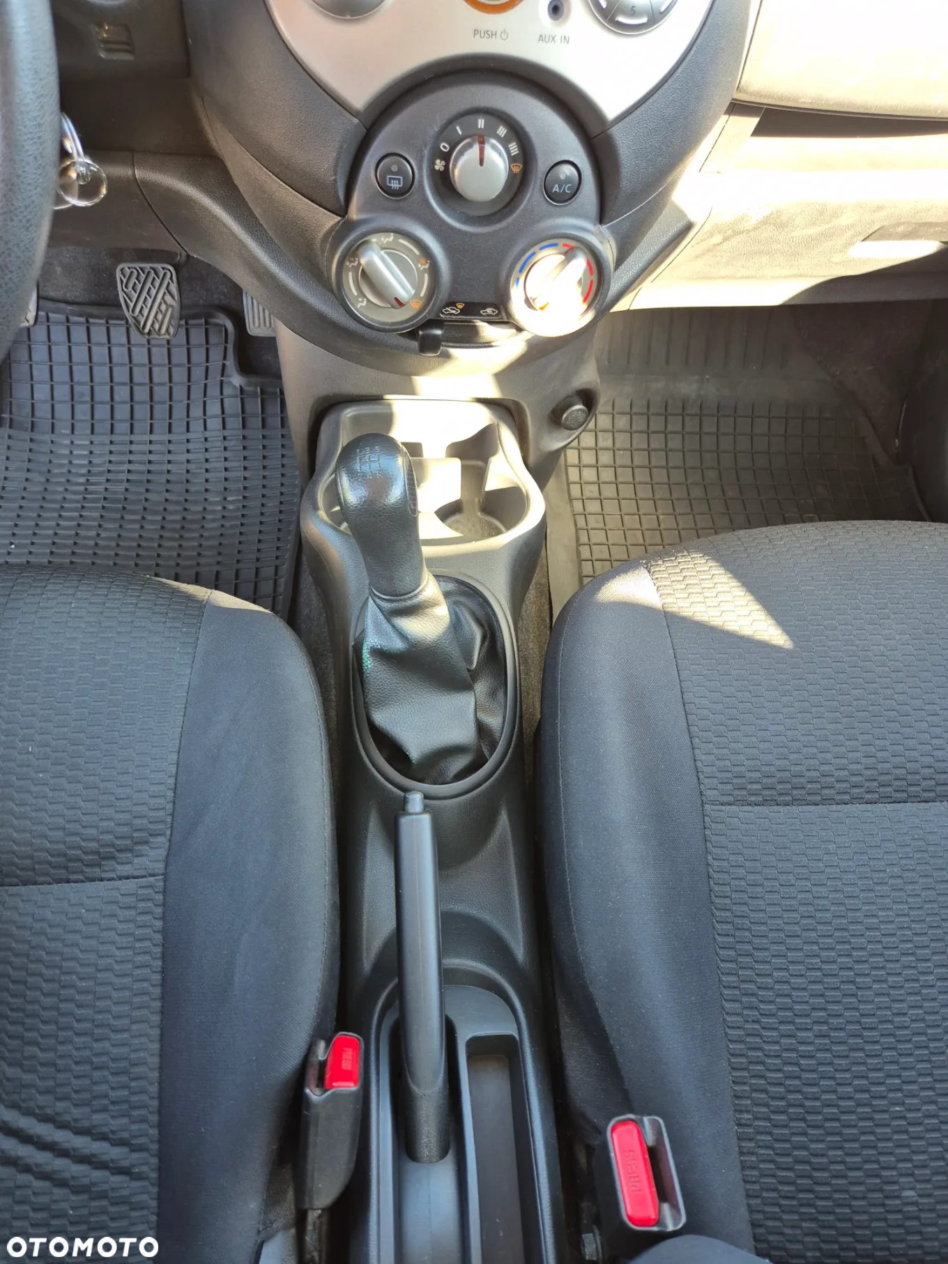 Nissan Micra - 16
