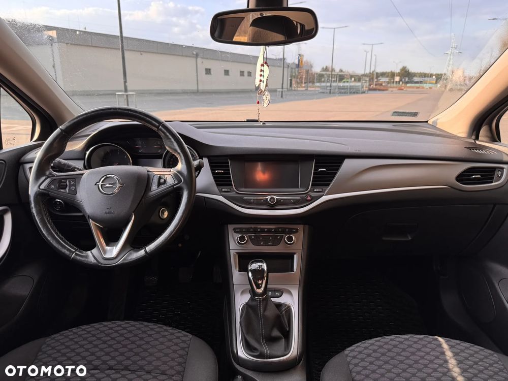 Opel Astra 1.6 CDTI Dynamic S&S - 10