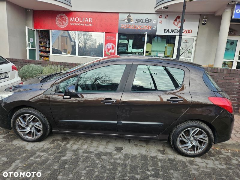 Peugeot 308 - 1