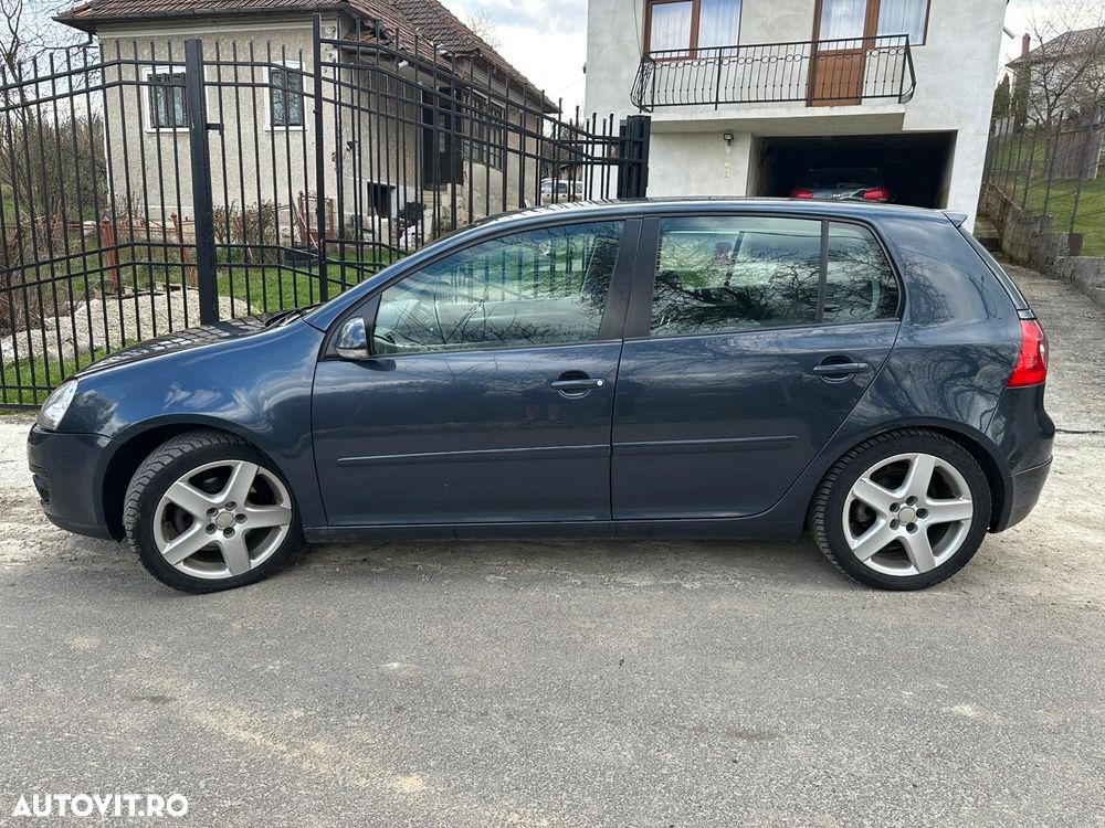Volkswagen Golf 2.0 TDI GT Sport - 4