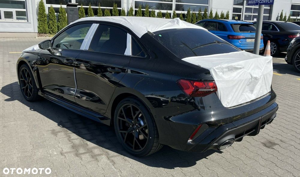 Audi RS3 Limousine - 6