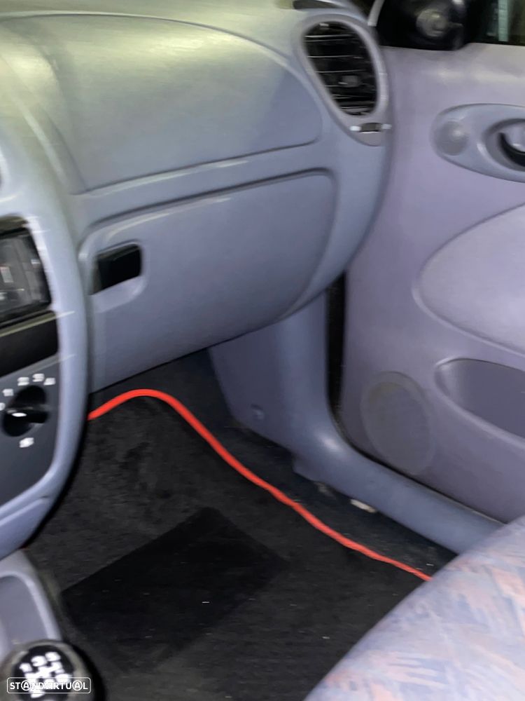 Ford Fiesta 1.25 Ghia - 3