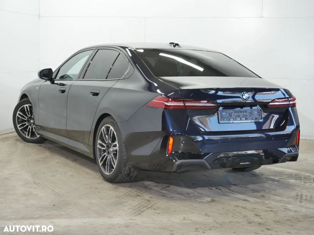 BMW Seria 5 520d xDrive Aut. M Sport Edition - 3
