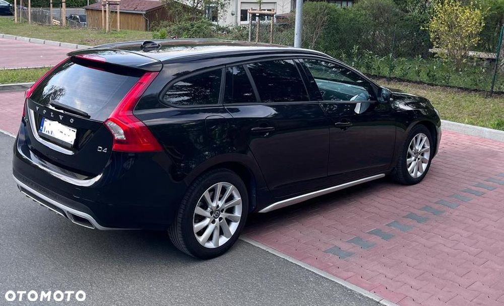 Volvo V60 D4 Geartronic - 1