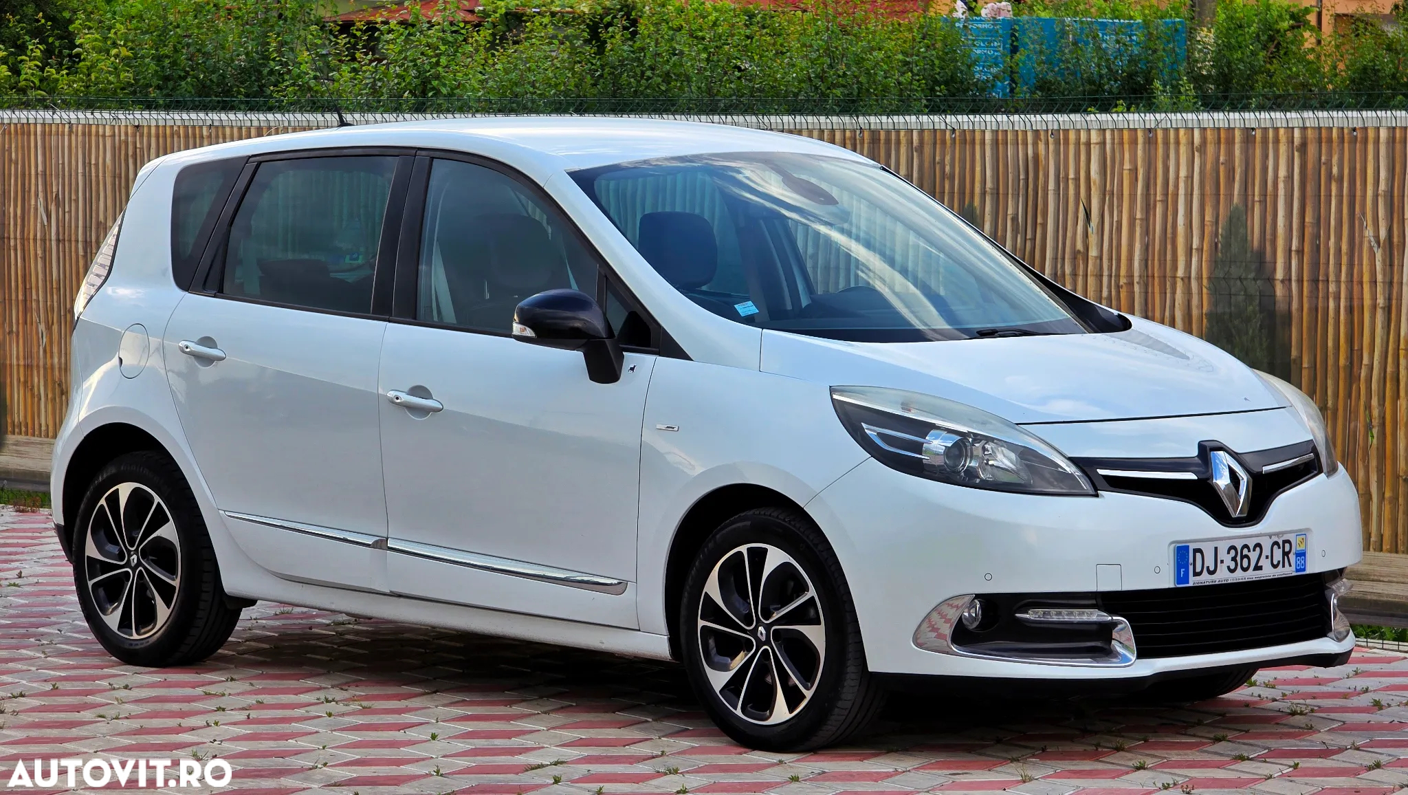 Renault Scenic ENERGY dCi 130 BOSE EDITION - 10