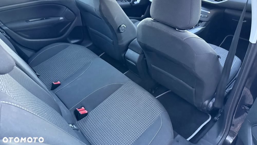 Peugeot 308 - 19