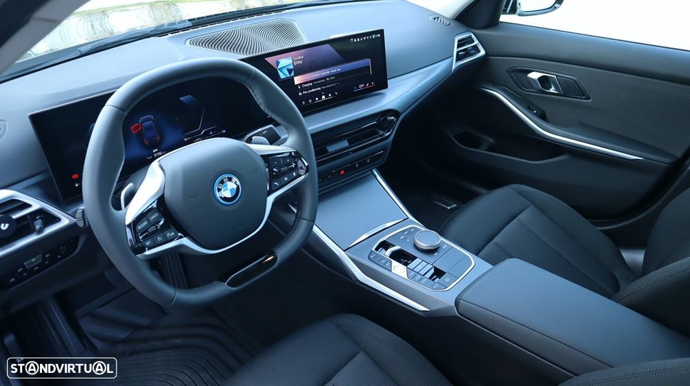 BMW 330 e Auto - 22