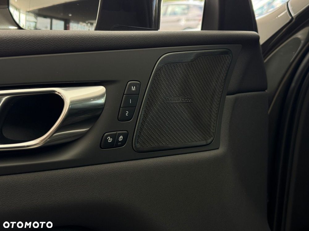 Volvo XC 60 - 23