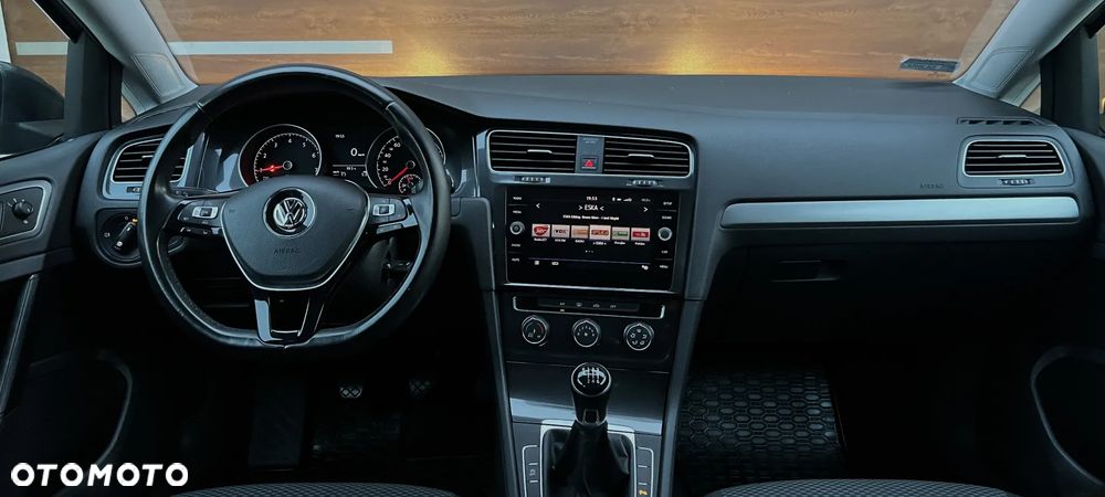 Volkswagen Golf 1.0 TSI Trendline - 15