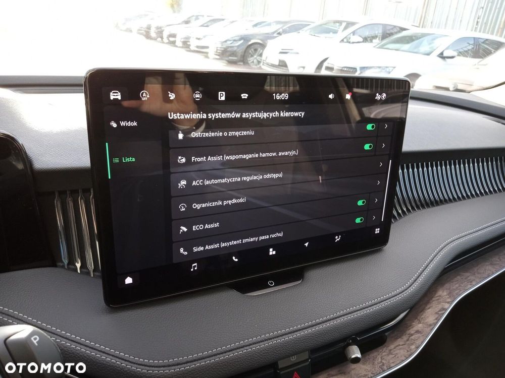Skoda Superb 1.5 TSI L&K DSG - 24