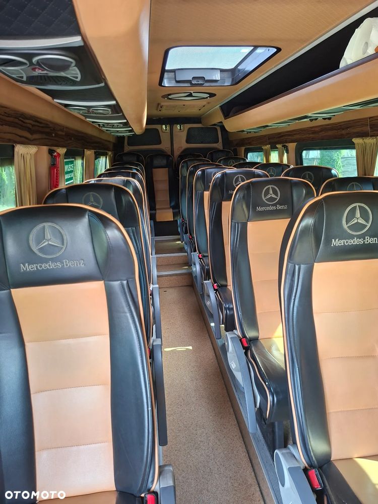 Mercedes-Benz Sprinter - 21