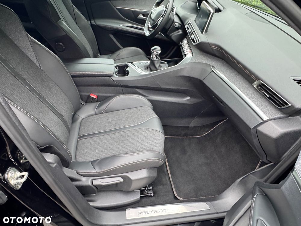 Peugeot 3008 - 35