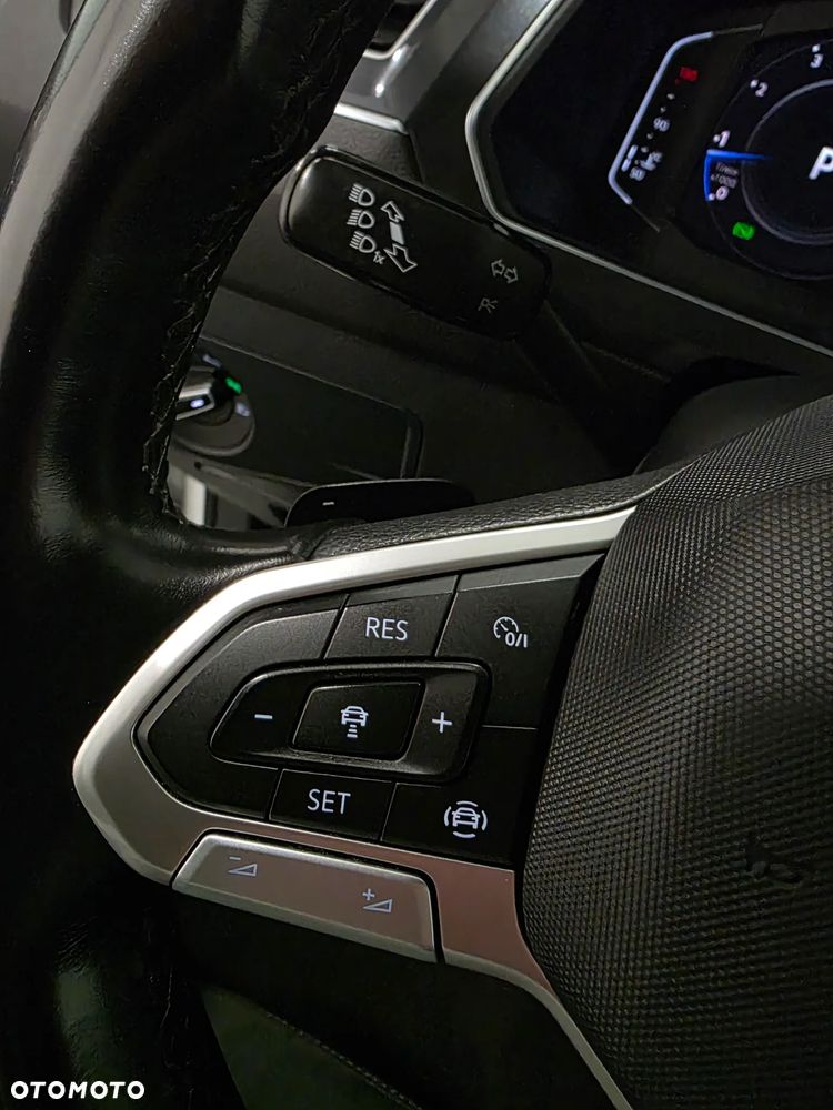 Volkswagen Tiguan Allspace - 21