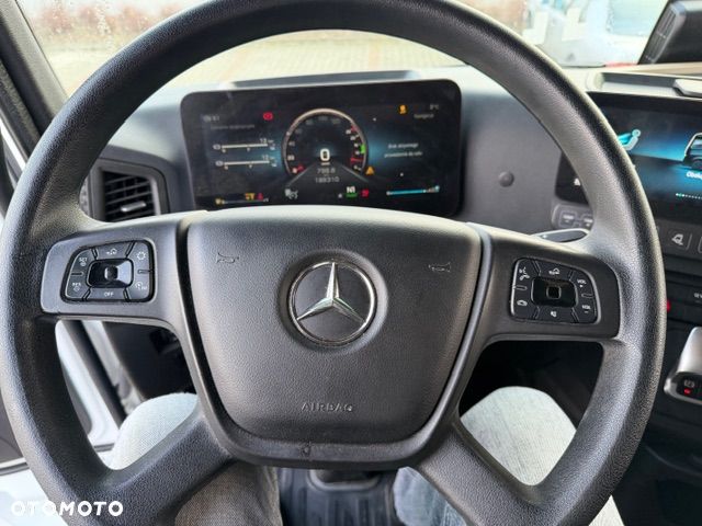 Mercedes-Benz 2545 - 22