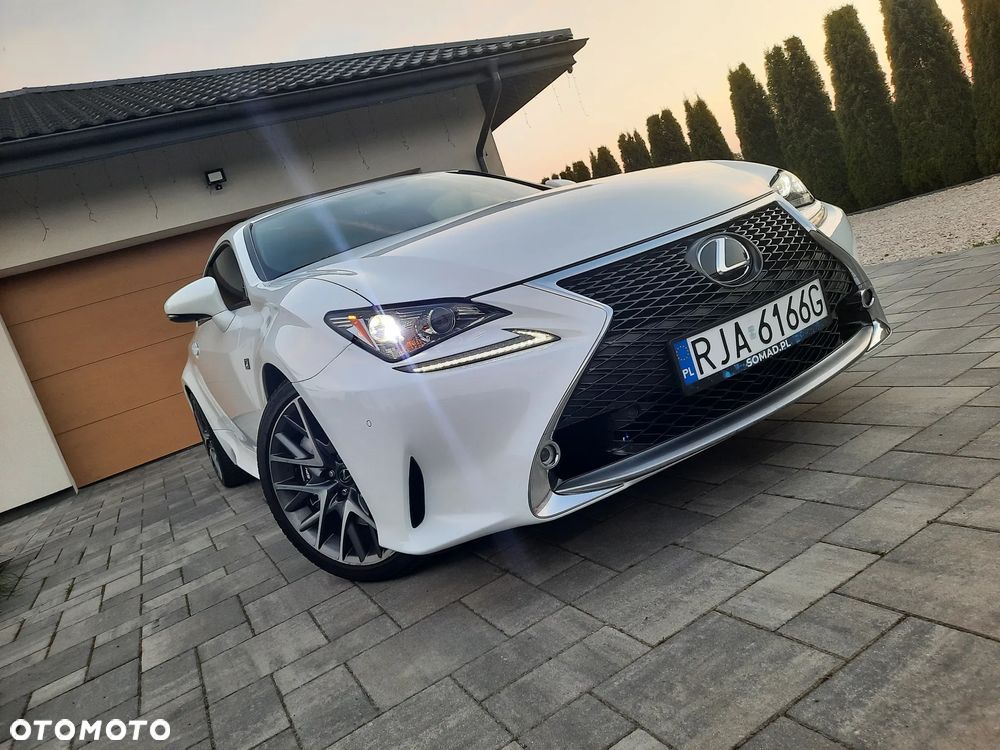 Lexus RC - 1