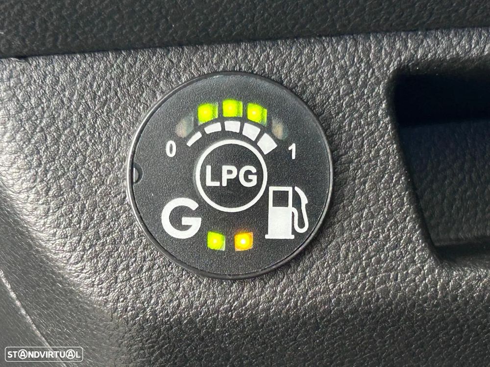 Renault Clio 1.0 TCe Limited Bi-Fuel - 22