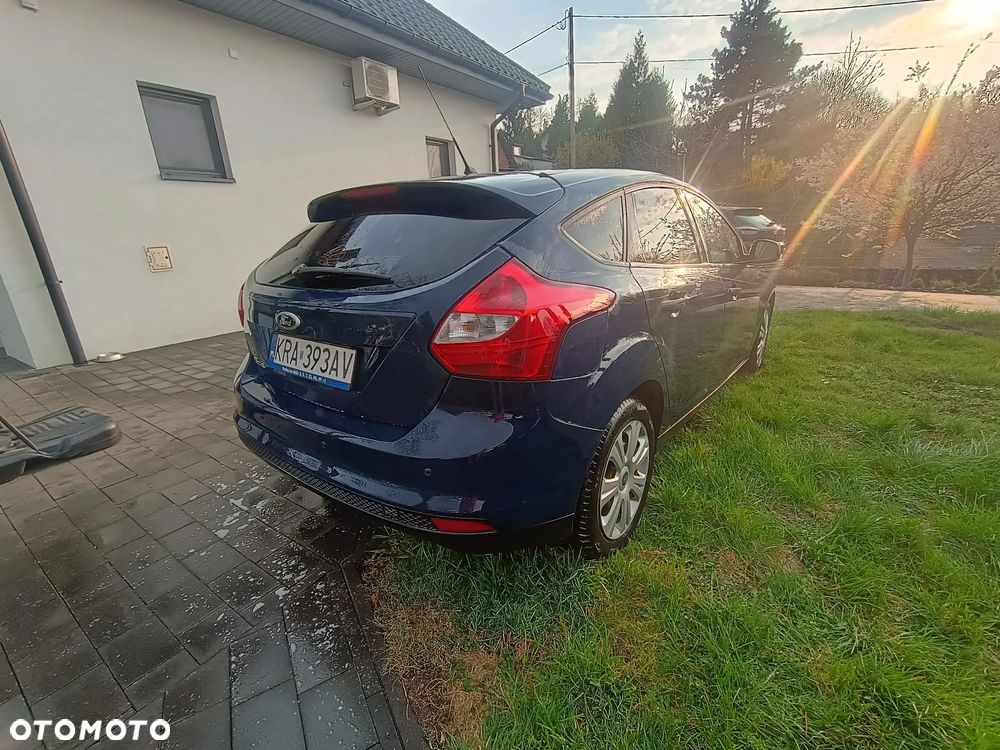 Ford Focus 1.6 Trend - 4