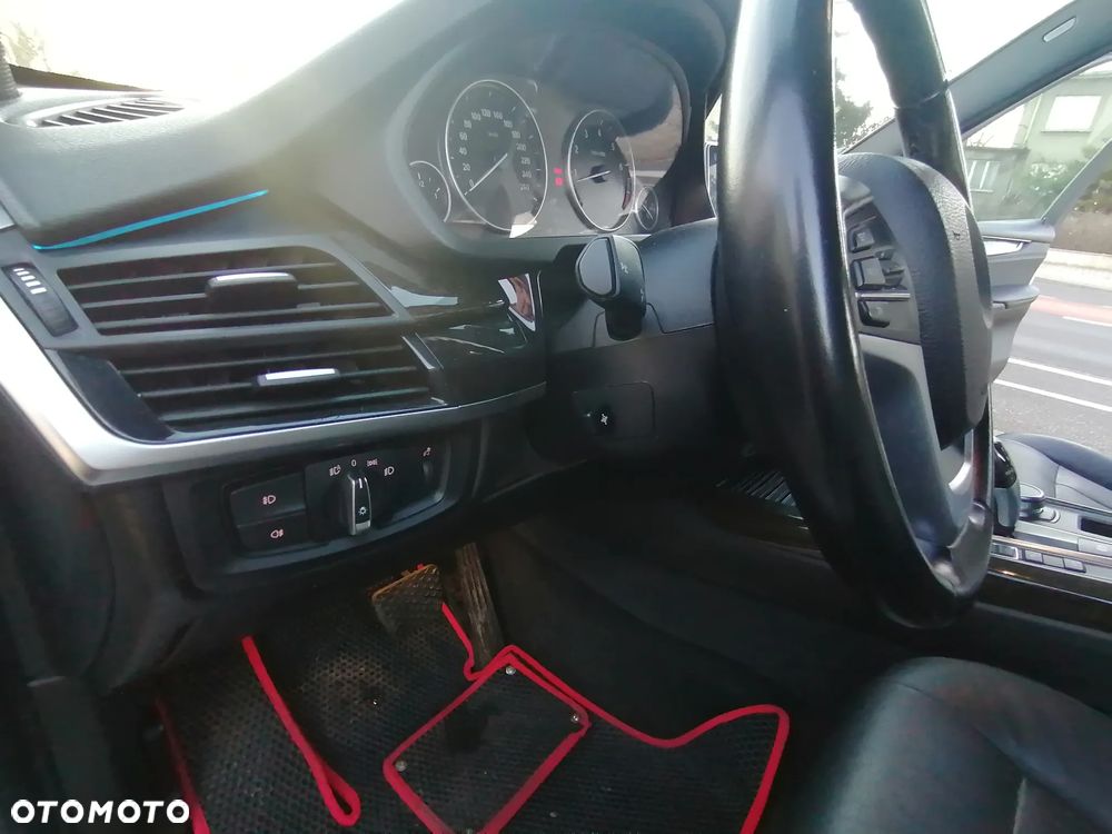 BMW X5 xDrive35i - 23