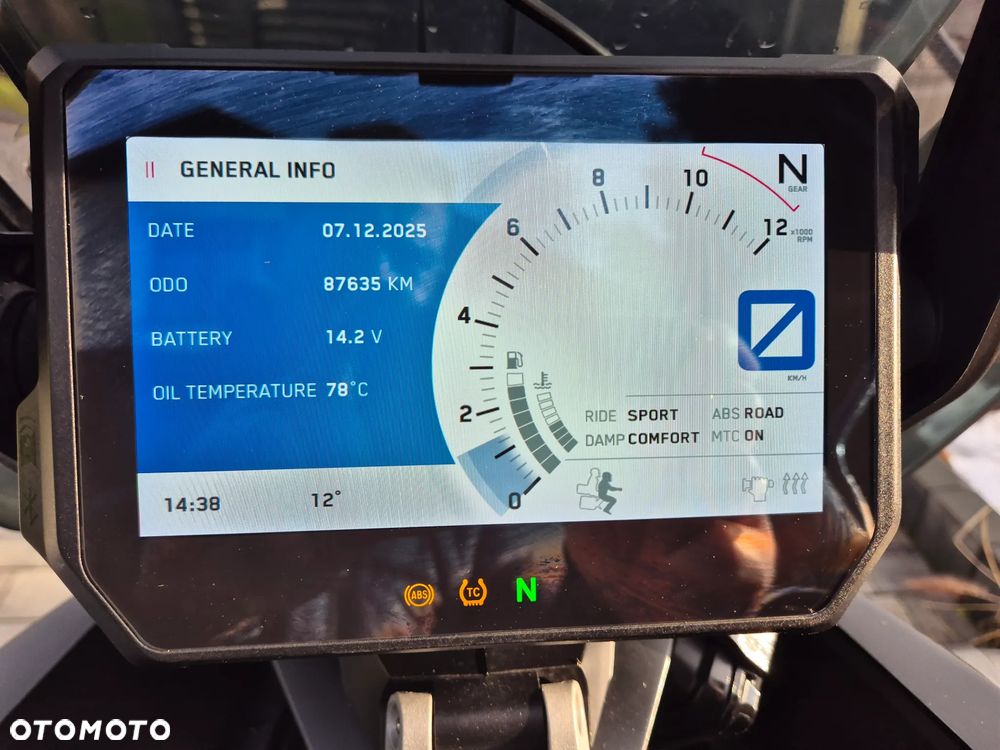 KTM Super Adventure - 11