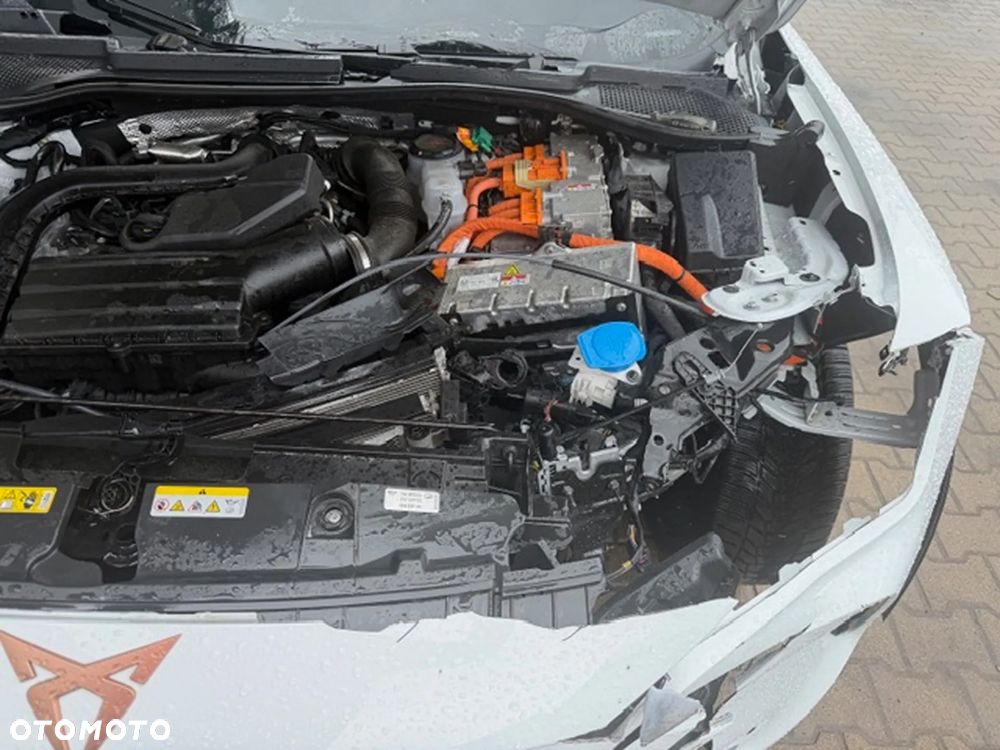 Cupra Formentor 1.5 e-Hybrid DSG - 6