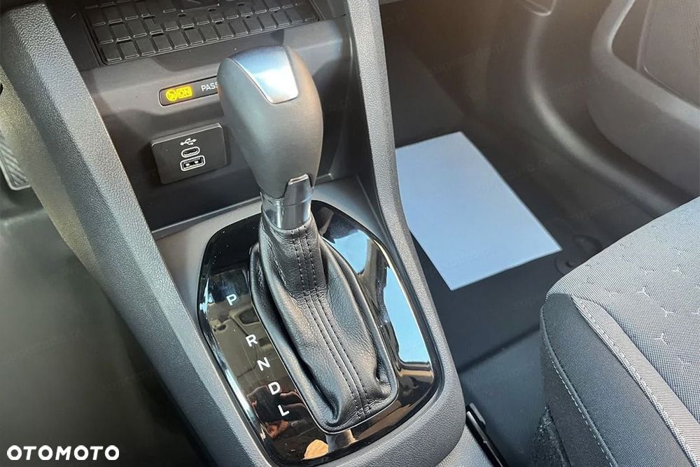 Ford Transit Courier Limited A7 1.0 125KM - 13
